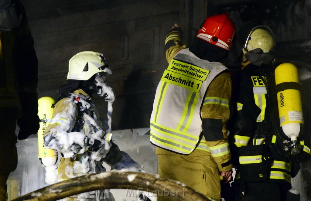 Grossfeuer Einfamilienhaus Siegburg Muehlengrabenstr P0384.JPG - Miklos Laubert